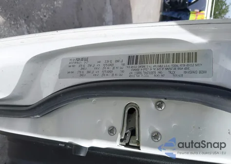 2017 Ram 1500 Lone Star Silver 4X2 5'7 Box z USA, uszkodzony, nr VIN 1C6RR6LT9HS703979